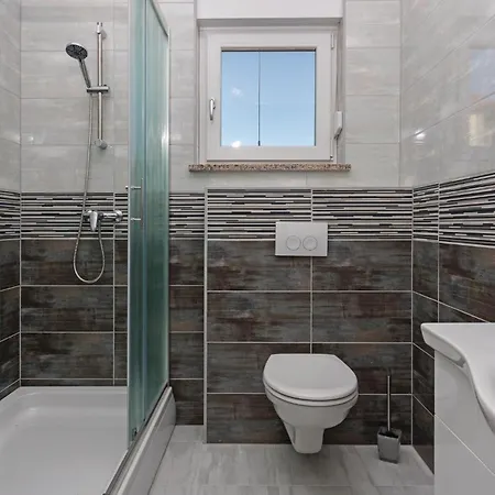 Four-bedroom In Semesterbostad *