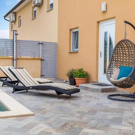 Four-bedroom In Semesterbostad *