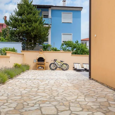 4 Bedroom Stunning In Vodnjan *