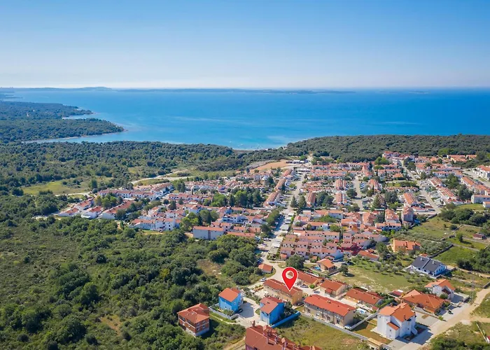 Four-bedroom In Vodnjan